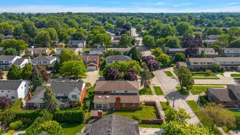 View/Area - 656 Canterbury, Grosse Pointe Woods, MI 48236 photo 12 of 12