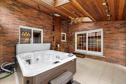 Exterior - 656 Canterbury, Grosse Pointe Woods, MI 48236 photo 6 of 11