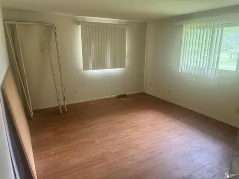 Bedroom - 12773 Sweitzer, Carleton, MI 48117 photo 3 of 3