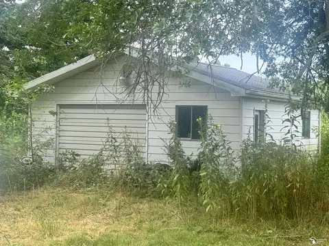 Exterior - 12773 Sweitzer, Carleton, MI 48117 photo 3 of 4