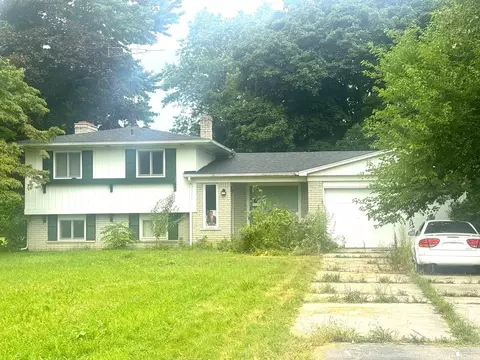 12773 Sweitzer, Carleton, MI 48117