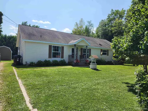 5225 189, Gladstone, MI 49837