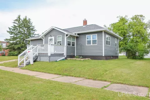 213 Hooper, Kingsford, MI 49802