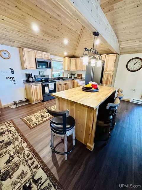 21811 Maple, Michigamme, MI 49861 photo 8