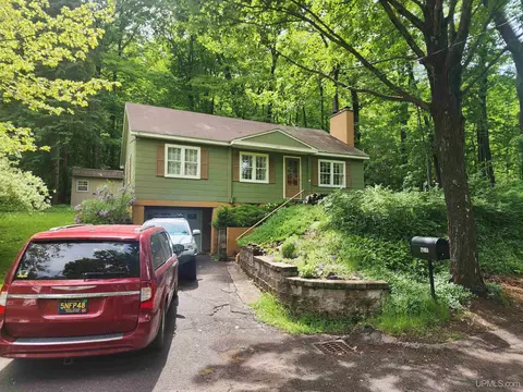 21951 Woodland, Houghton, MI 49931