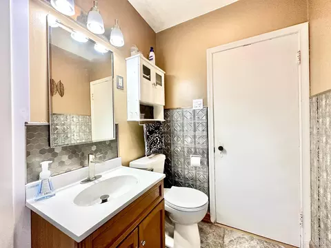 1829 S 10th, Escanaba, MI 49829 photo 12
