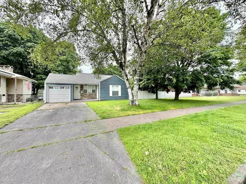 1829 S 10th, Escanaba, MI 49829 photo 30