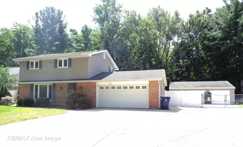 7663 Sybil, Saginaw, MI 48609