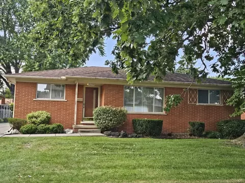 21209 Raymond, Saint Clair Shores, MI 48082