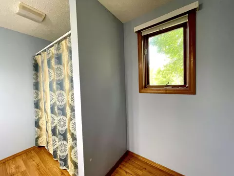 Bath - 4947 Prince, Gladwin, MI 48624 photo 3 of 12