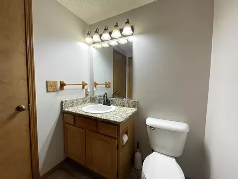 Bath - 4947 Prince, Gladwin, MI 48624 photo 4 of 12