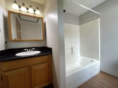 Bath - 4947 Prince, Gladwin, MI 48624 photo 6 of 12