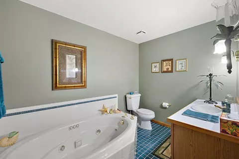 Bath - 6870 Holland, Clay, MI 48001 photo 5 of 6