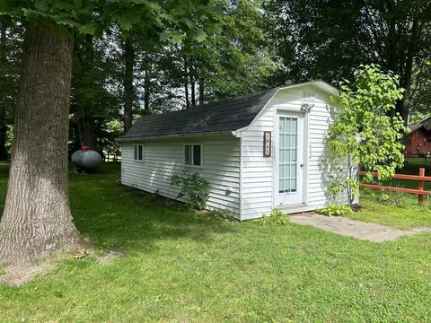 1043 Siesta, Gladwin, MI 48624 photo 22