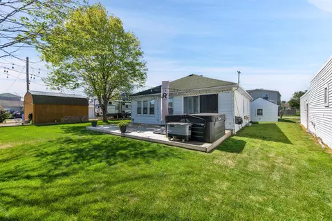 Exterior - 104 N Park, Algonac, MI 48001 photo 1 of 7
