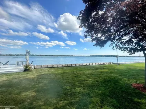 View/Area - 127 Channelsyde, Algonac, MI 48001 photo 2 of 2