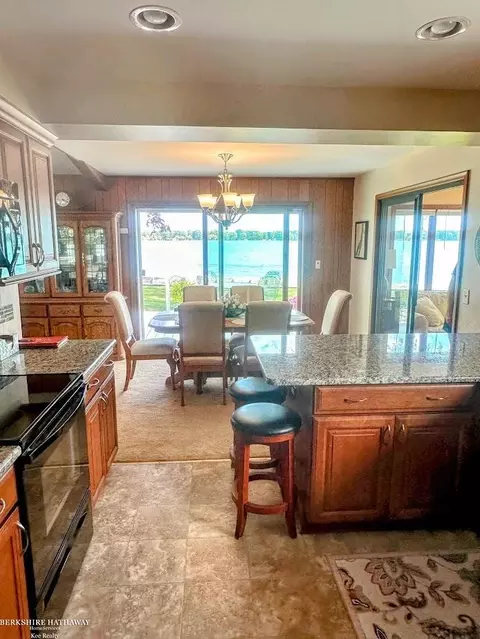 Kitchen - 127 Channelsyde, Algonac, MI 48001 photo 2 of 3