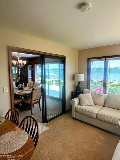Dining - 127 Channelsyde, Algonac, MI 48001 photo 1 of 1