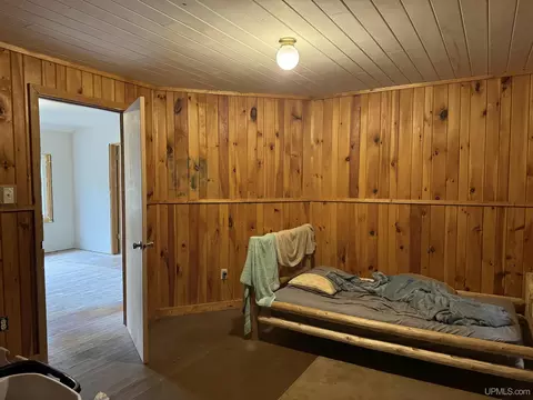 Bedroom - 237 Cliff, Mohawk, MI 49950 photo 7 of 13