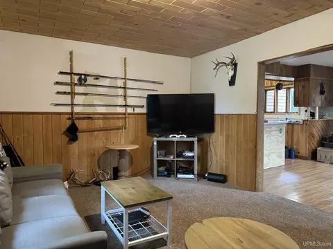 Living - 237 Cliff, Mohawk, MI 49950 photo 3 of 5