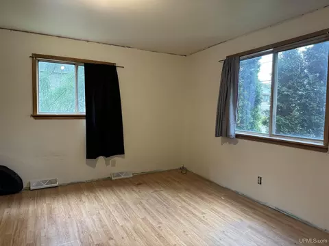 Bedroom - 237 Cliff, Mohawk, MI 49950 photo 13 of 13