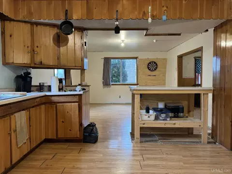 Kitchen - 237 Cliff, Mohawk, MI 49950 photo 3 of 6