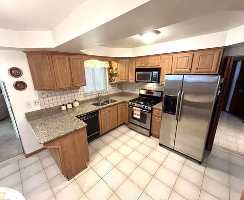 29737 Warner, Warren, MI 48092 photo 5