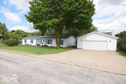 795 Coventry, Owosso, MI 48867