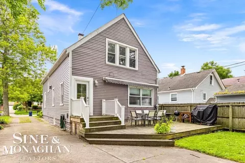 Exterior - 845 Neff, Grosse Pointe, MI 48230 photo 2 of 7