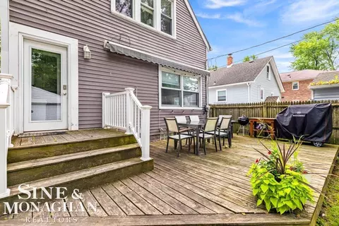 Exterior - 845 Neff, Grosse Pointe, MI 48230 photo 4 of 7