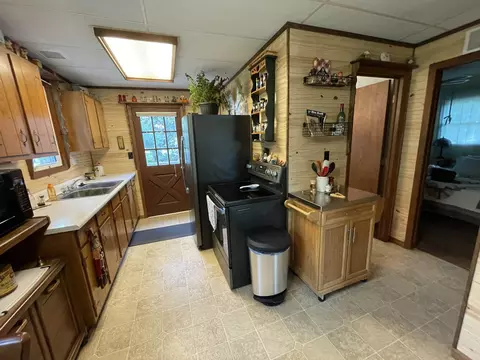 Kitchen - 890 Juniper, Alger, MI 48610 photo 1 of 2