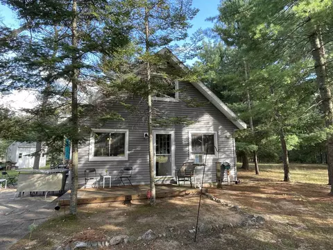 890 Juniper, Alger, MI 48610