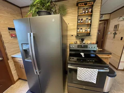 Kitchen - 890 Juniper, Alger, MI 48610 photo 2 of 2