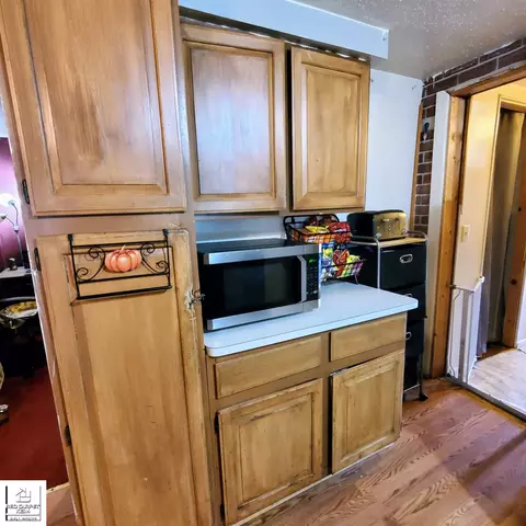 Kitchen - 5319 State, Davison, MI 48423 photo 3 of 4