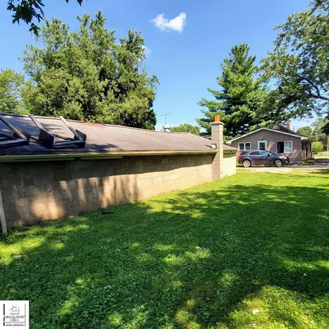Exterior - 5319 State, Davison, MI 48423 photo 2 of 4
