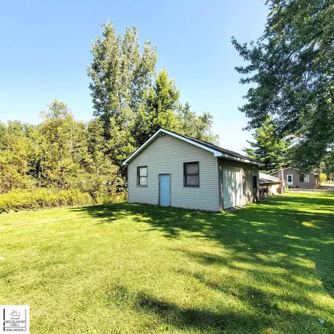 Exterior - 5319 State, Davison, MI 48423 photo 1 of 4