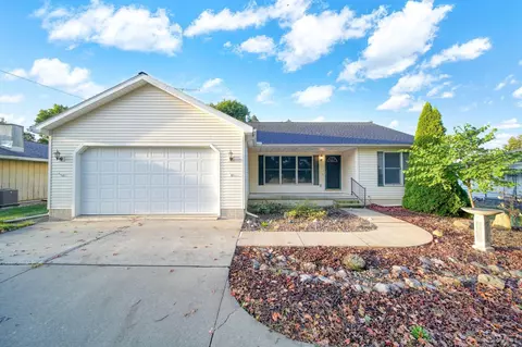 3885 Spielman, Adrian, MI 49221