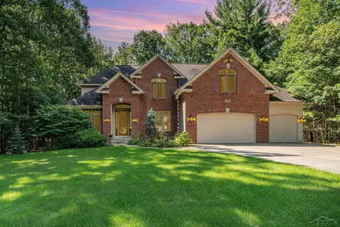 3428 Village Cir, Traverse City, MI 49686