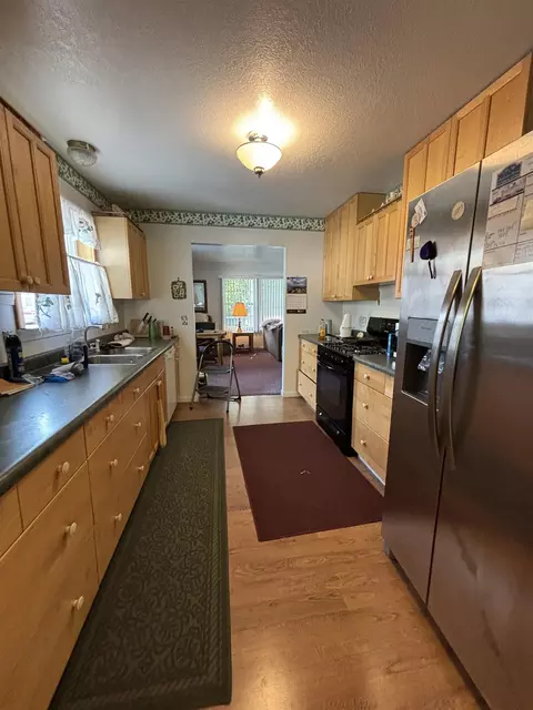 Kitchen - 8764 Lilac, Farwell, MI 48622 photo 1 of 2