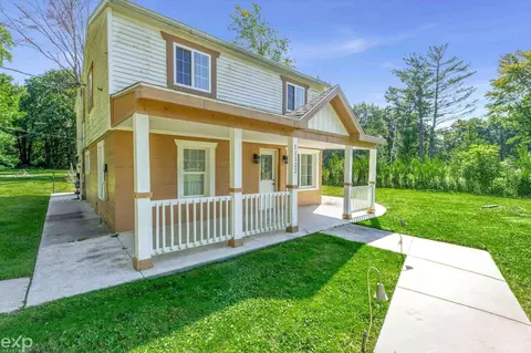 11122 N Pearson Rd, Shelby Township, MI 48315