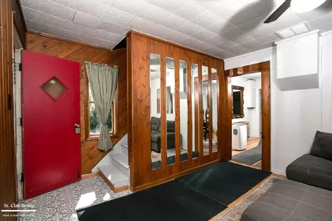 615 Waterloo, Saint Clair, MI 48079 photo 9