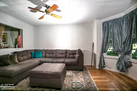 615 Waterloo, Saint Clair, MI 48079 photo 4