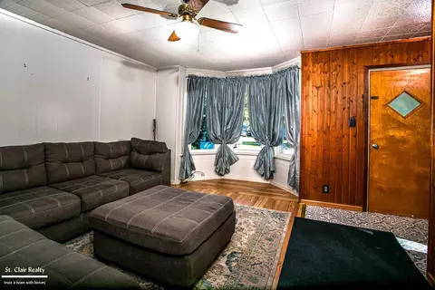615 Waterloo, Saint Clair, MI 48079 photo 3