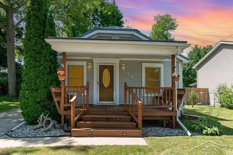 105 W Baker, Midland, MI 48640