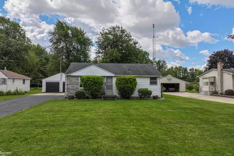 5040 Roberts, Flint, MI 48506