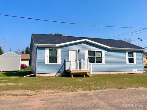 420 S S Lk, Ishpeming, MI 49849 photo 27