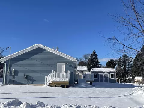 420 S S Lk, Ishpeming, MI 49849 photo 2