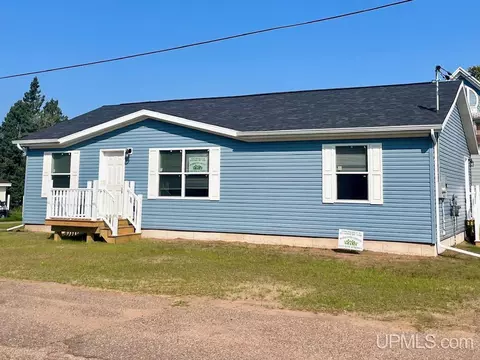 420 S S Lk, Ishpeming, MI 49849 photo 28