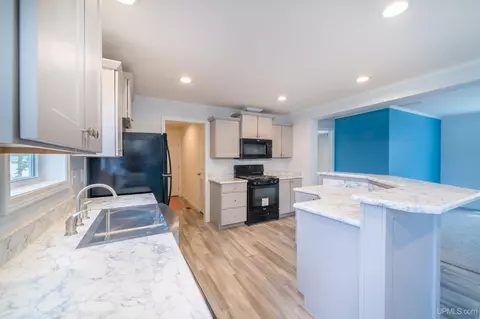 420 S S Lk, Ishpeming, MI 49849 photo 6