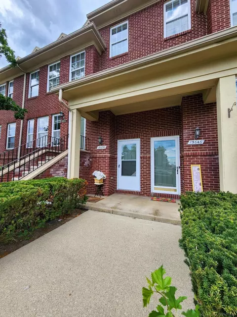 15650 Stone Xing, Southfield, MI 48075